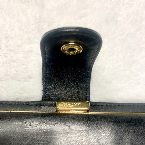 Authentic Chanel Kiss Lock CC Bi-Fold Wallet Vintage Gold Hardware - Picture 7 of 11